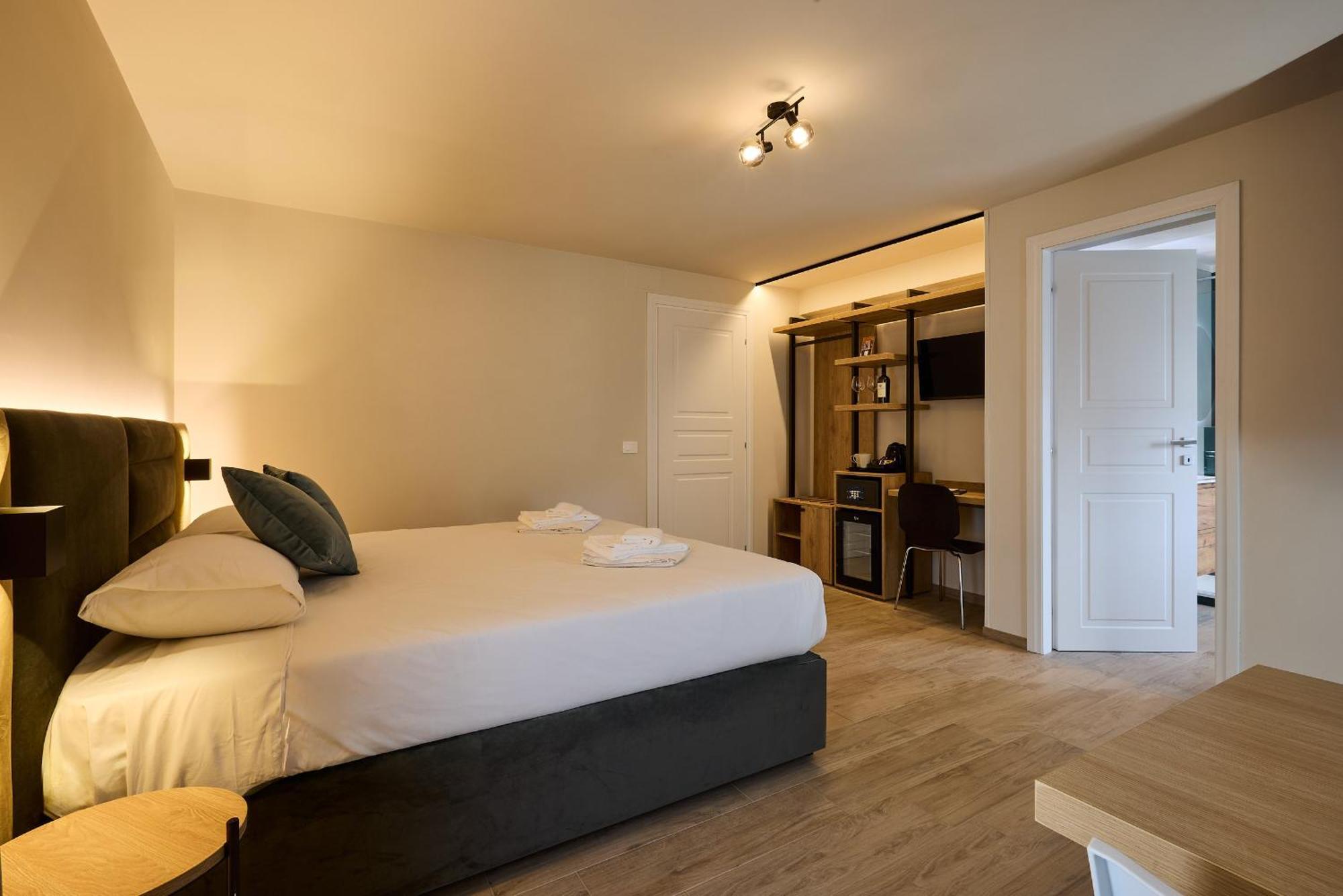 Relais Tiburtina Bed and Breakfast Rome Buitenkant foto