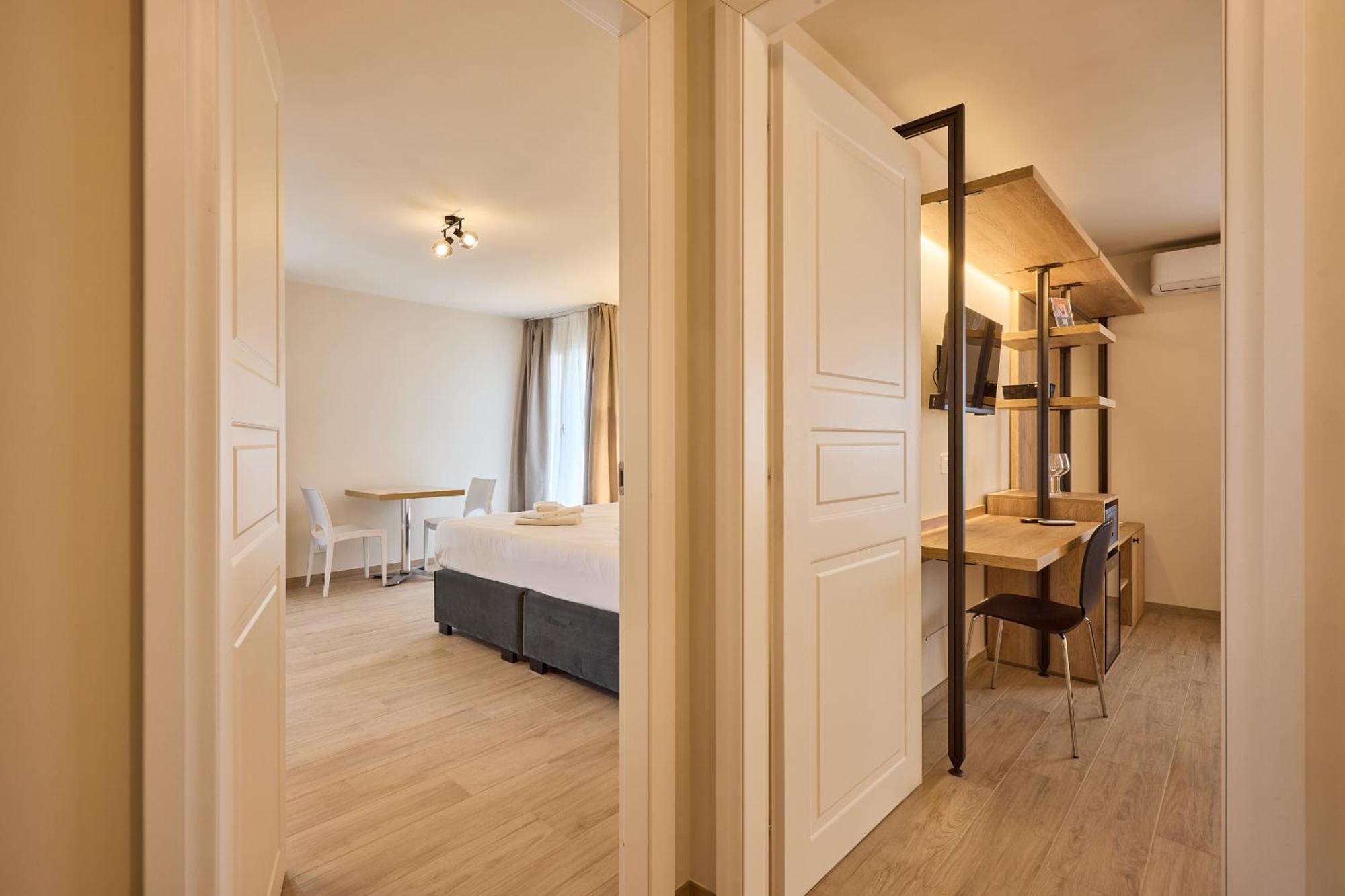 Relais Tiburtina Bed and Breakfast Rome Buitenkant foto