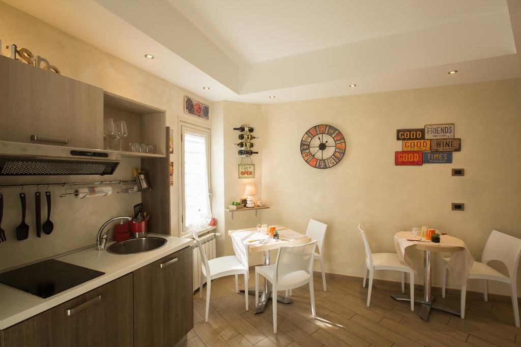 Relais Tiburtina Bed and Breakfast Rome Buitenkant foto